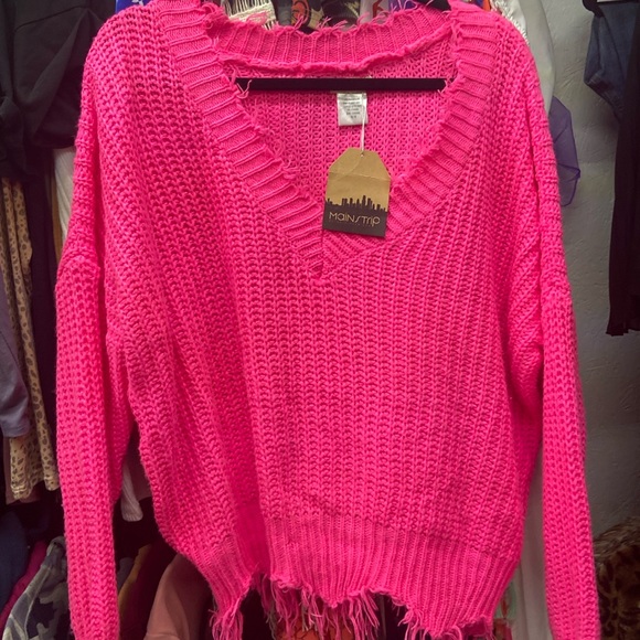 Sweater - Picture 1 of 3